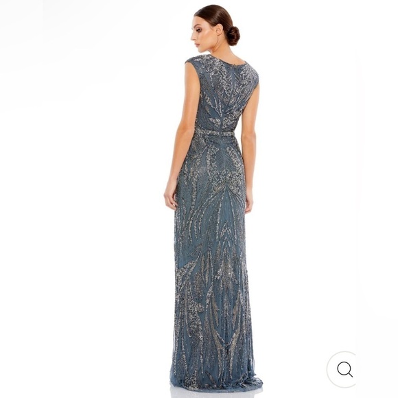 Mac Duggal beaded Cap sleeve gown size 12. NEW $598 sold out - Picture 3 of 17